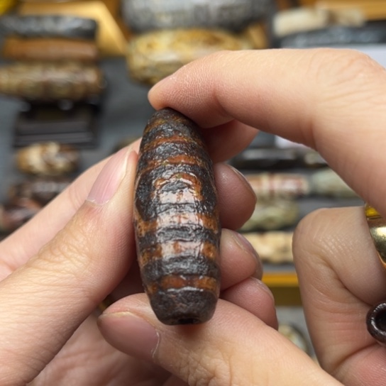 W***油玛瑙/玉髓未镶嵌颈饰