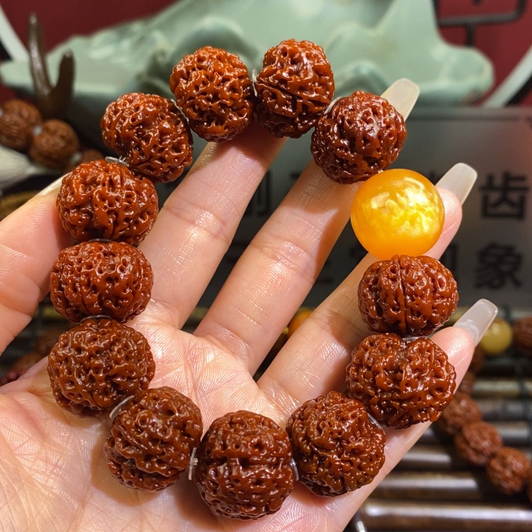 金刚菩提手串520黄。