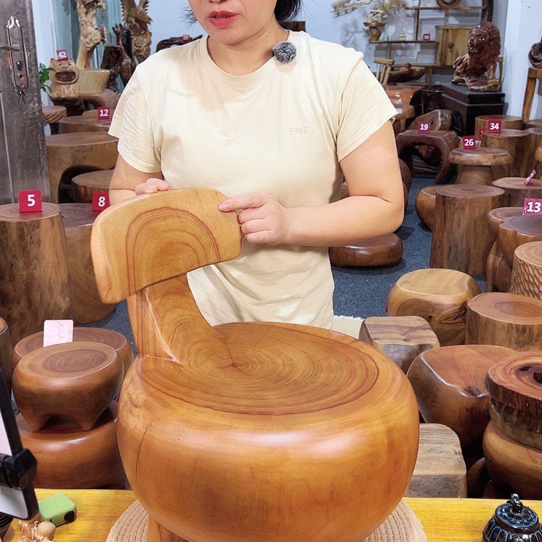 1 号香樟木尺寸：40-37-25-47cm