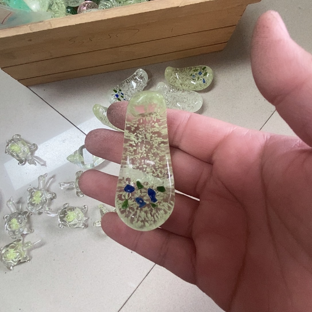 ￠***￠颈饰玻璃琉璃摆件