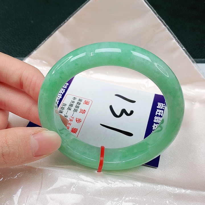 未镶嵌手镯翡翠翡翠手镯