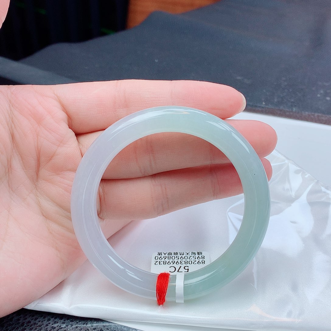 翡翠手镯未镶嵌天然缅甸翡翠A货手镯 