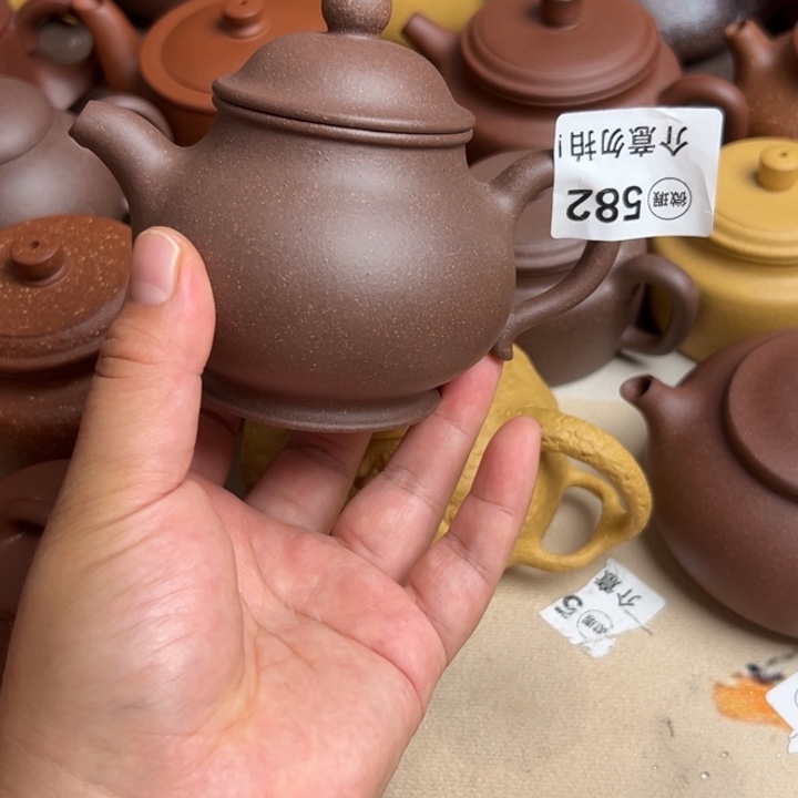 茶壶紫砂紫泥半手工210cc左右瑕疵