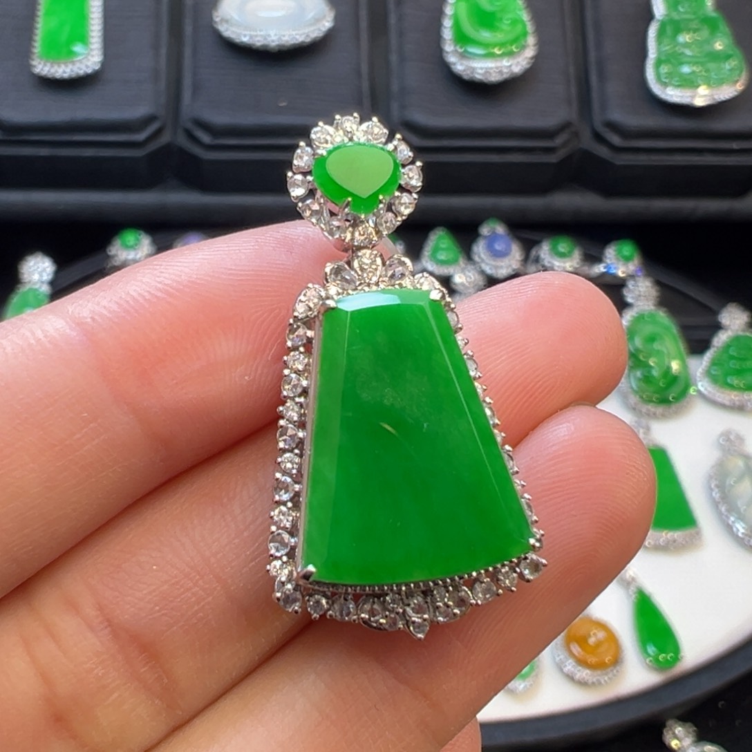 翡翠吊坠(不含链)18K金镶嵌收到货48小时鉴赏期