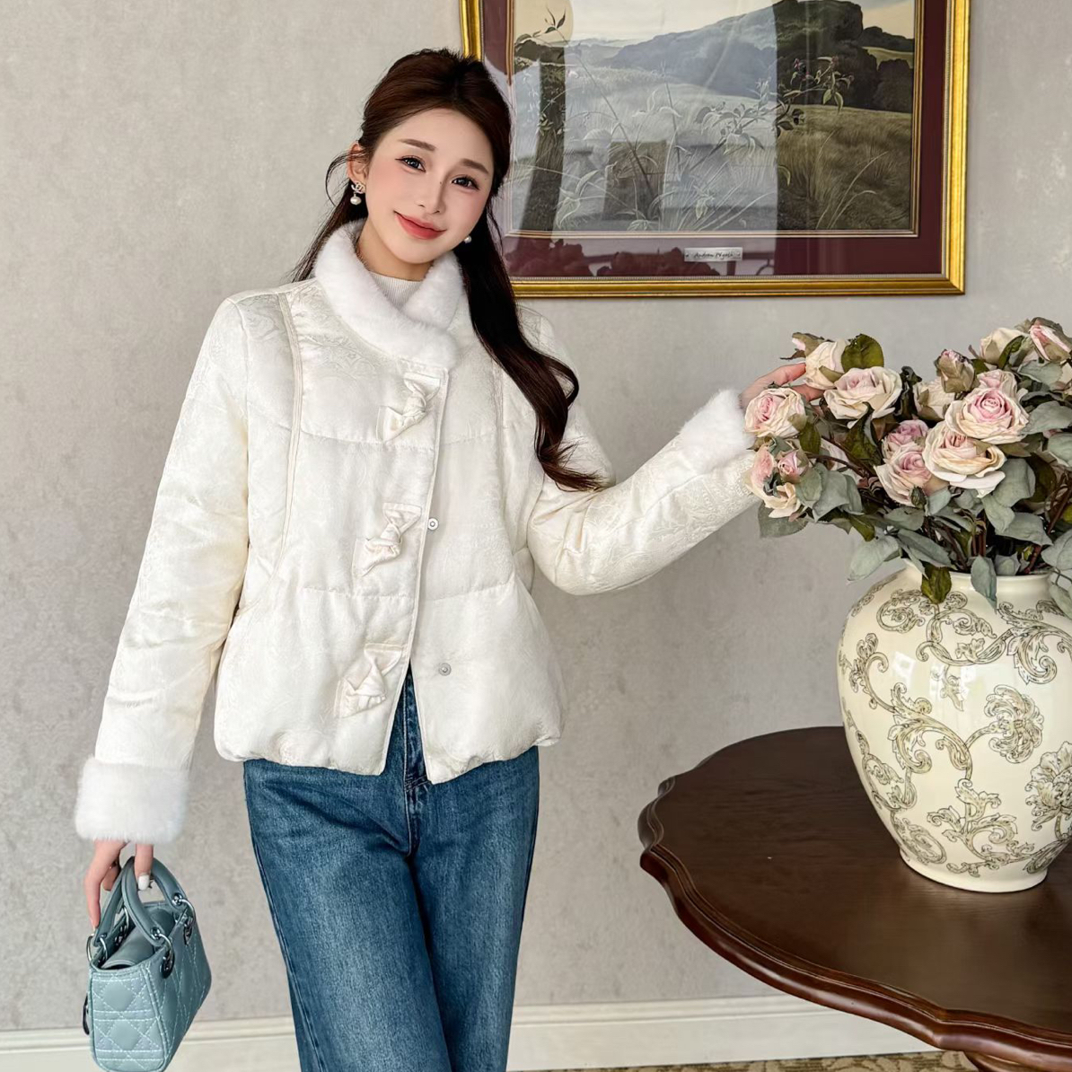 新款水貂毛领羽绒服（可调不退）