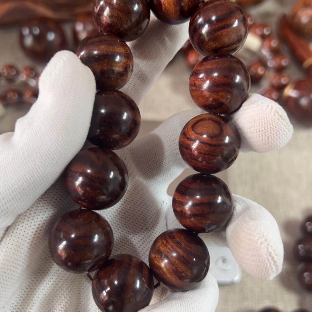 劳***君手串/手链黄花梨/降香黄檀