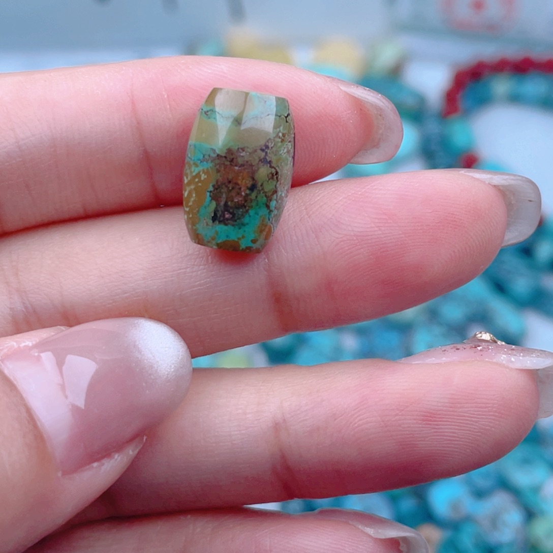 南红玛瑙未镶嵌珠宝奇石