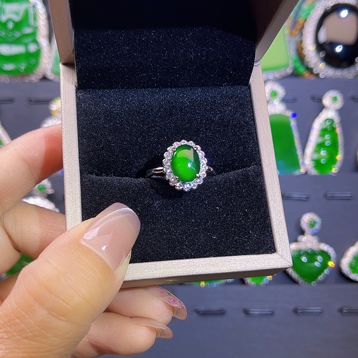 翡翠戒指未镶嵌戒指