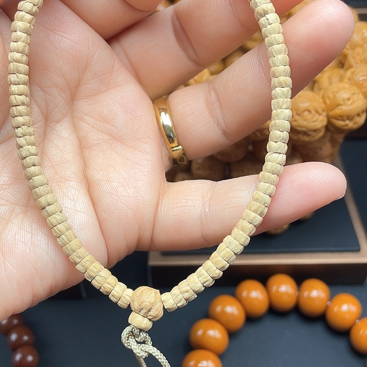 猴头核桃手串猴头