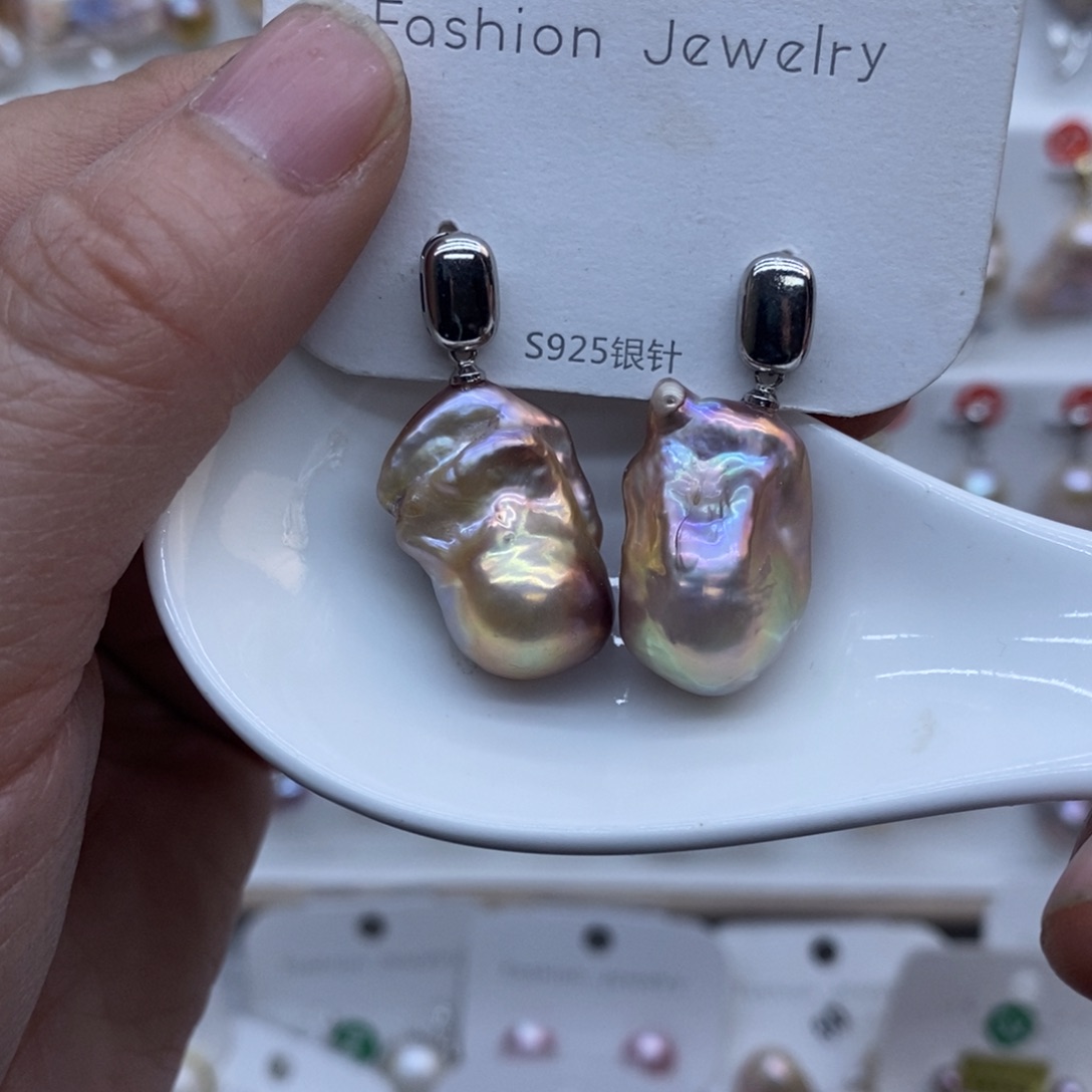 颈饰未镶嵌淡水珍珠