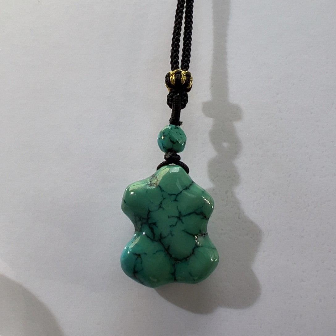 绿松石未镶嵌挂件