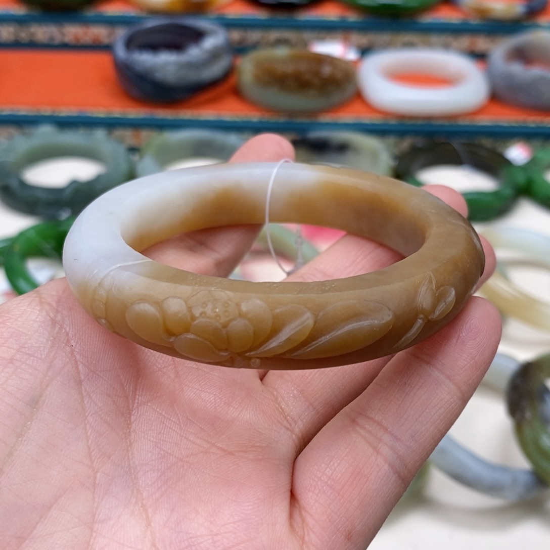 和田玉手镯56.2定制未镶嵌陈****艳