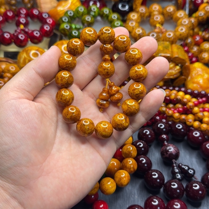 松木琥珀木文玩手串