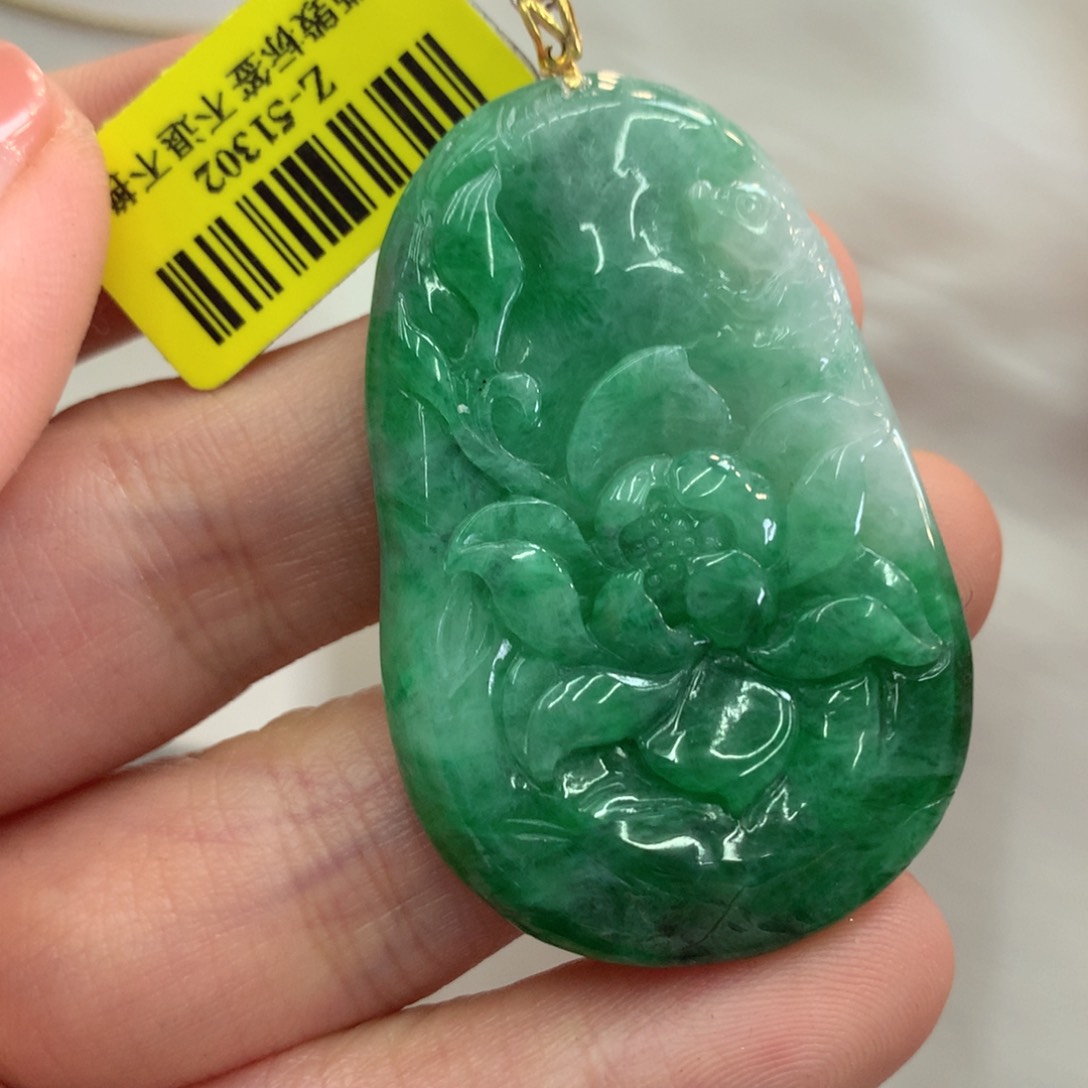 翡翠吊坠(不含链)18K金镶嵌