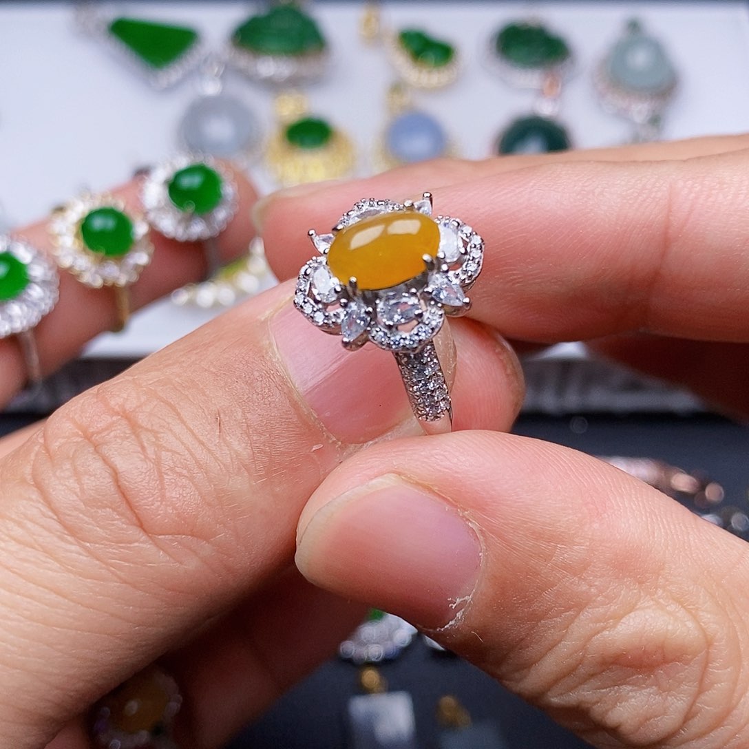 翡翠戒指银S925镶嵌芝**巴戒指