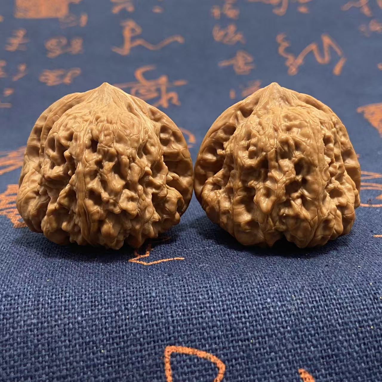 D25平谷凹底文玩核桃