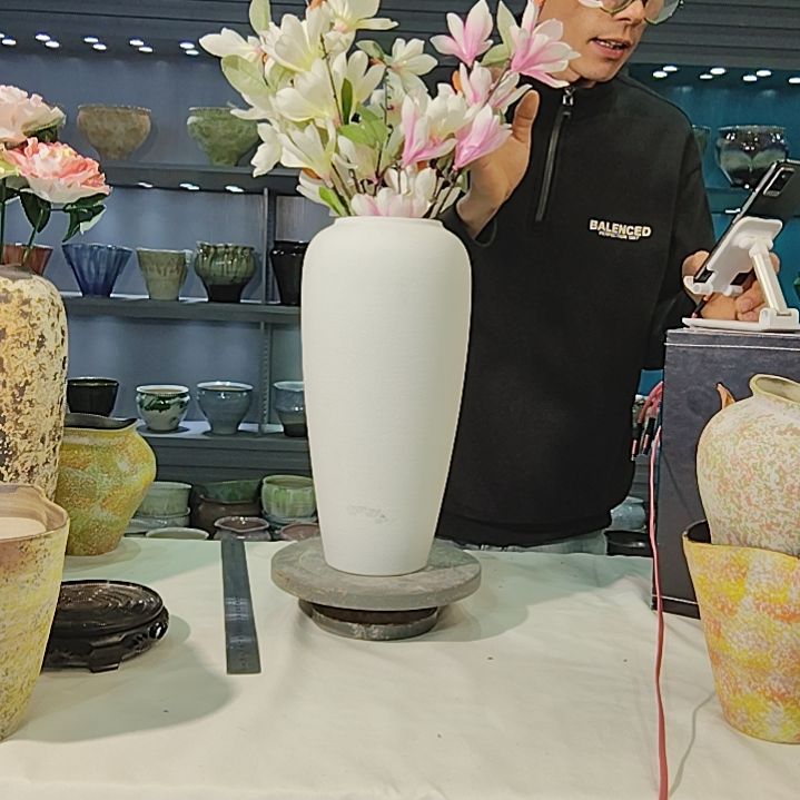 陶摆件景德镇陶瓷花瓶