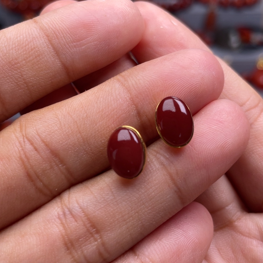南红玛瑙18K金镶嵌珠宝奇石耳钉