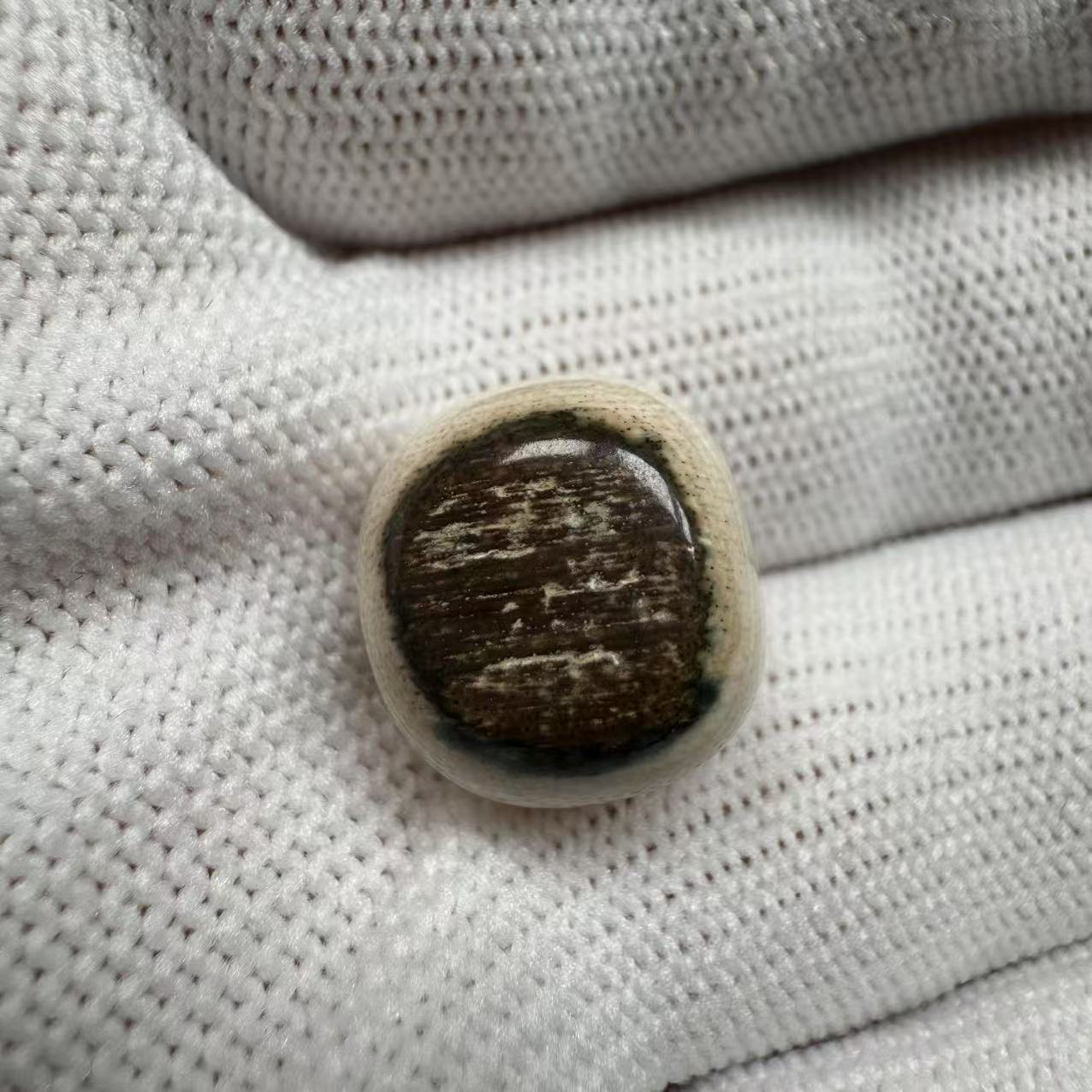 尺寸14mm左右猛犸蓝眼睛单珠一个608号