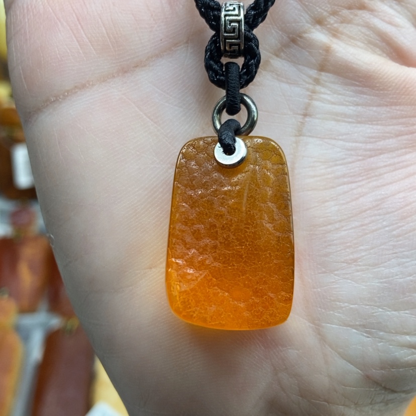 【闪购商品】琥珀颈饰未镶嵌