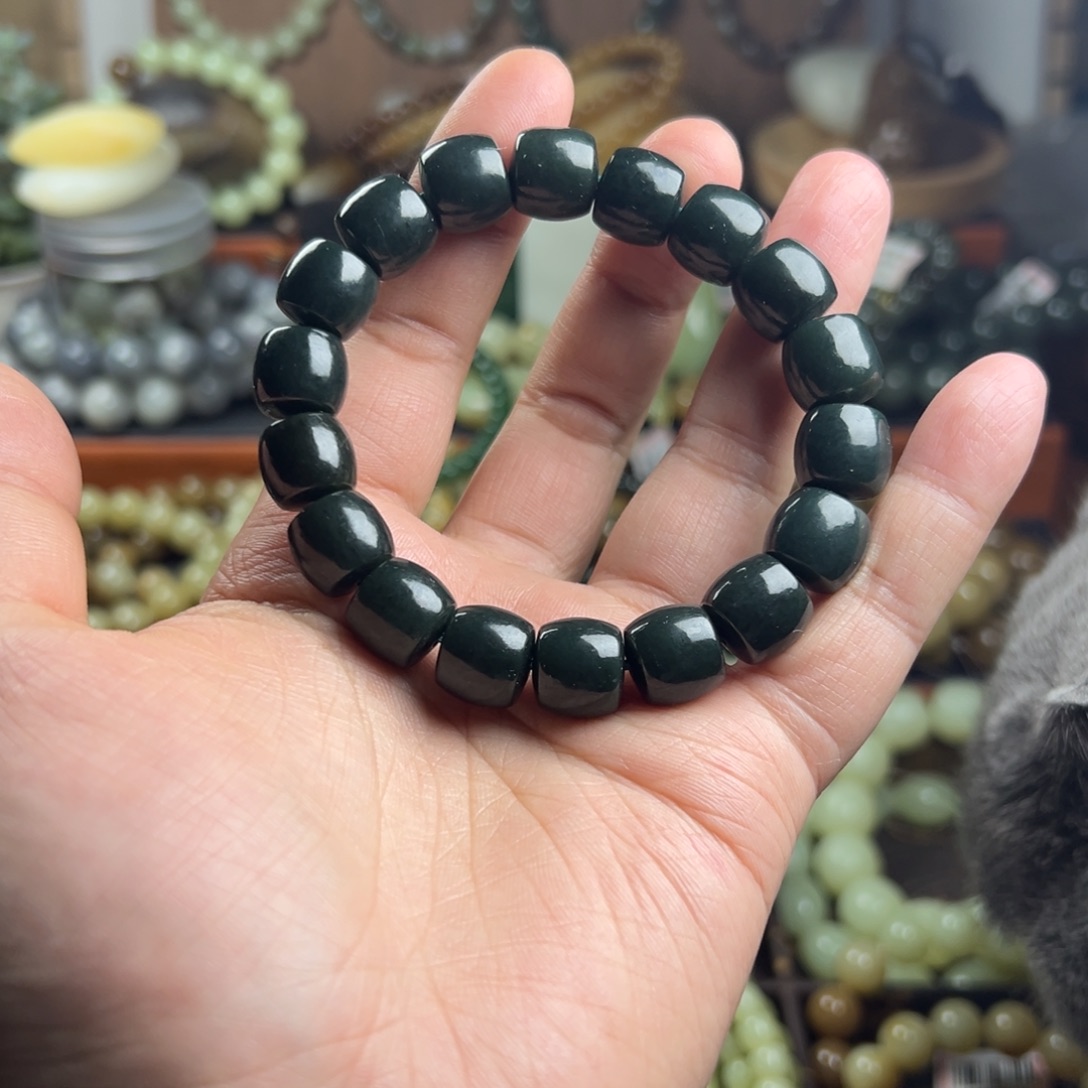 和田玉未镶嵌手串