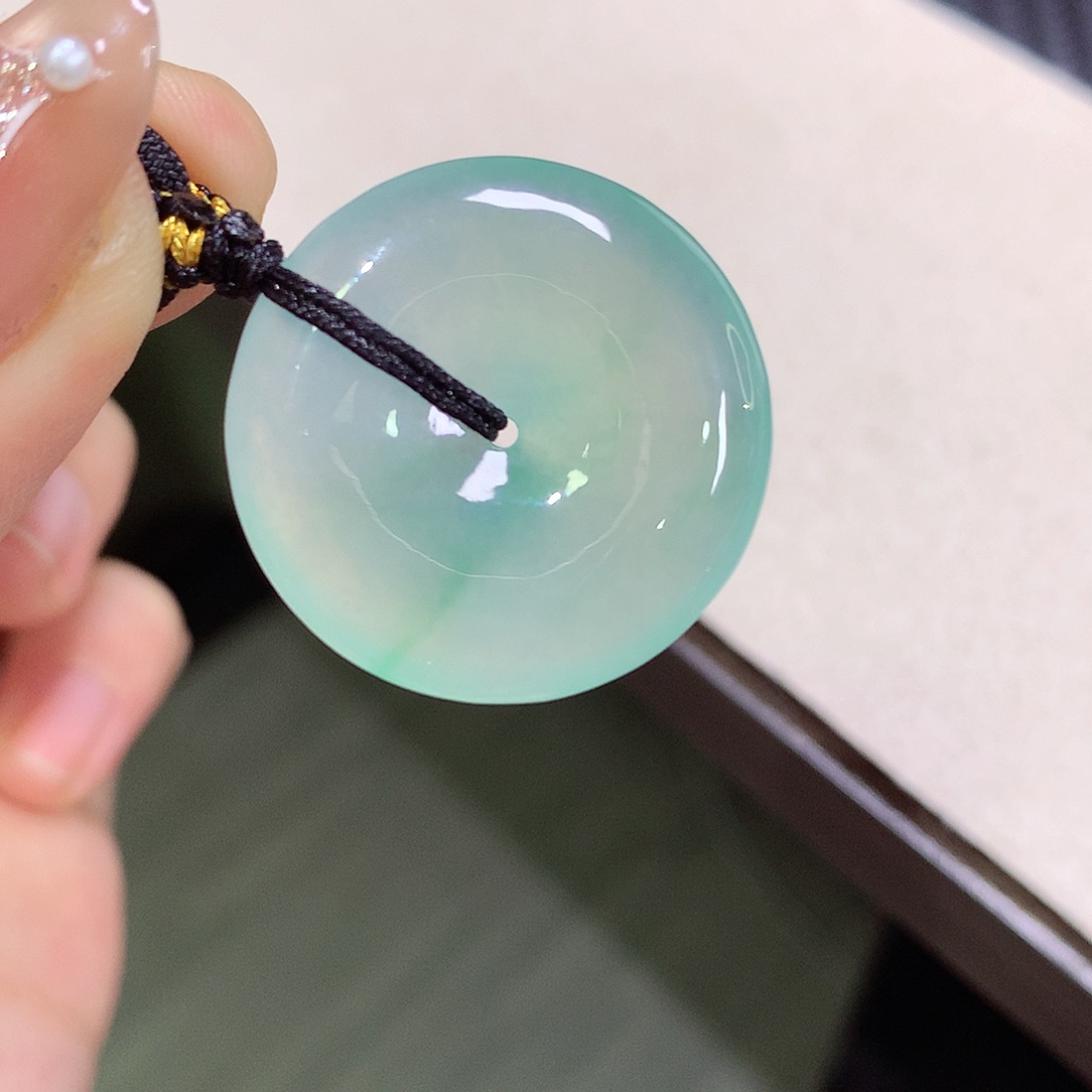 甜***t翡翠未镶嵌颈饰26