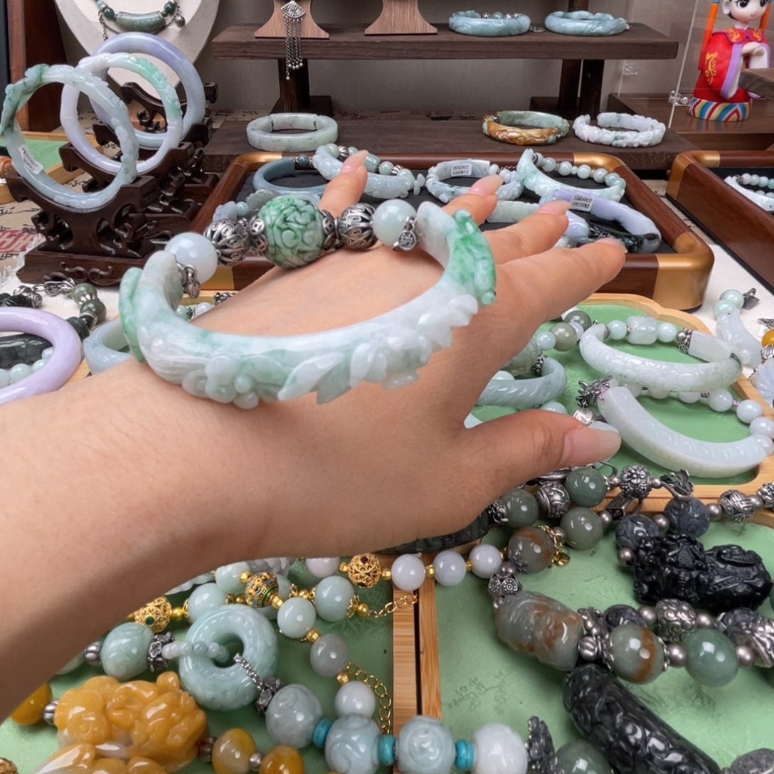 零***半未镶嵌手链翡翠翡翠手镯