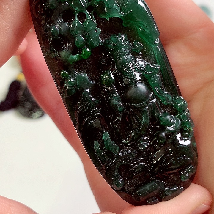 翡翠未镶嵌颈饰翡翠