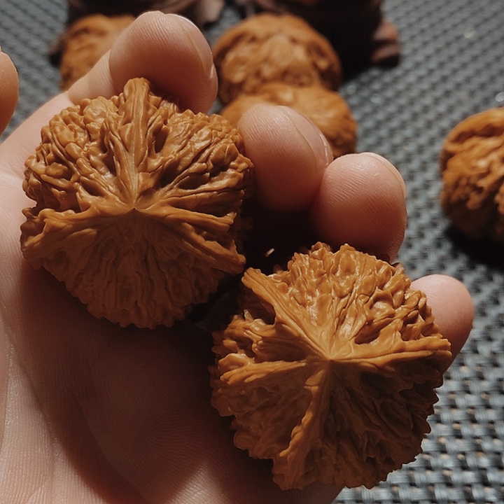 核桃手串/手链H***华文玩核桃三愣