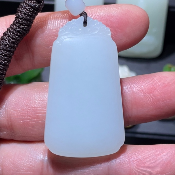 和田玉颈饰未镶嵌楚***࿐