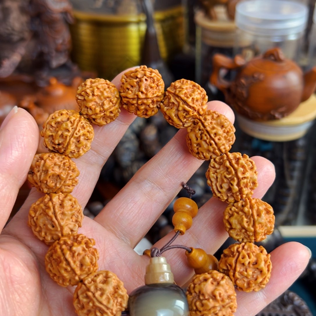 阴沉木年货节福利活动文玩手串摆件把件