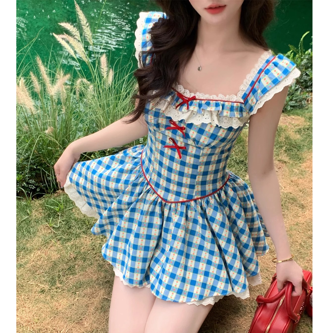 2025新款夏季法式复古蓝色格子小飞袖恋爱连衣裙高级感蓬蓬裙女潮