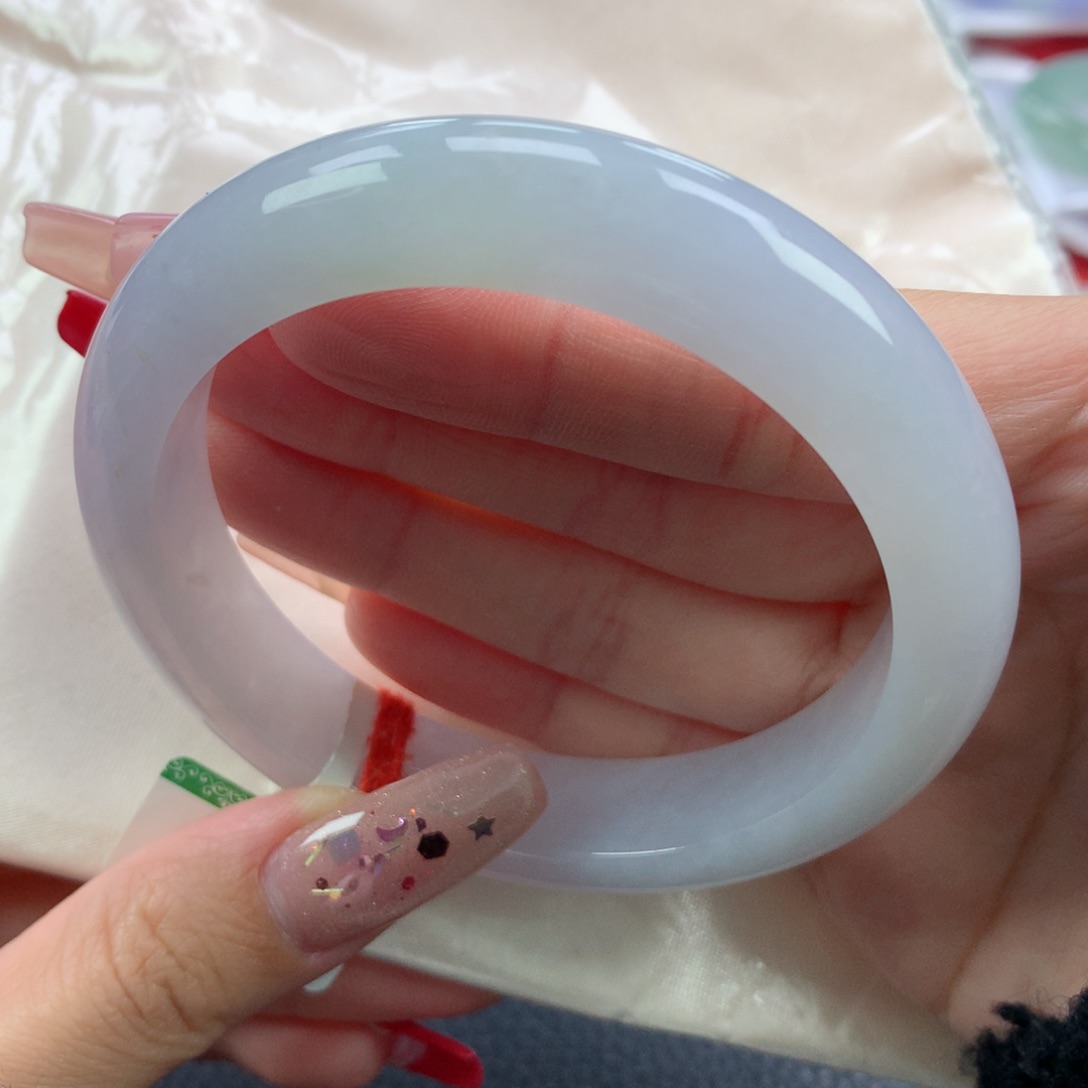 翡翠手镯未镶嵌60.6正圈