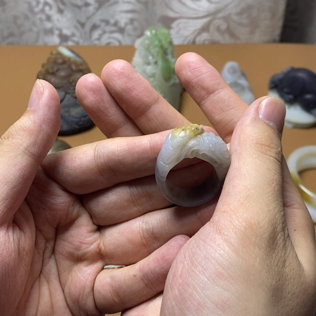 和田玉挂件定制未镶嵌