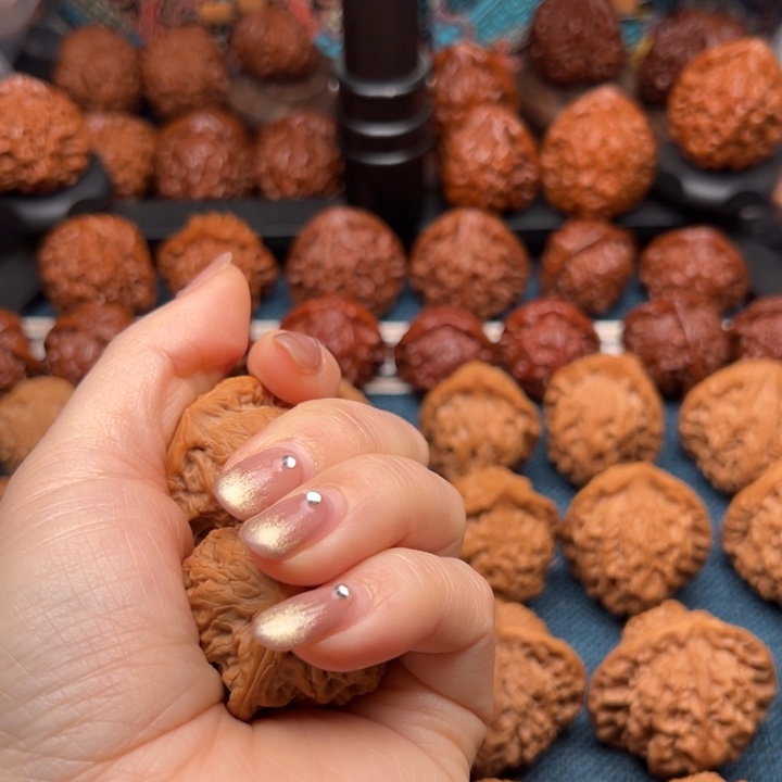 桃核吊坠不**～个哥哥哥哥