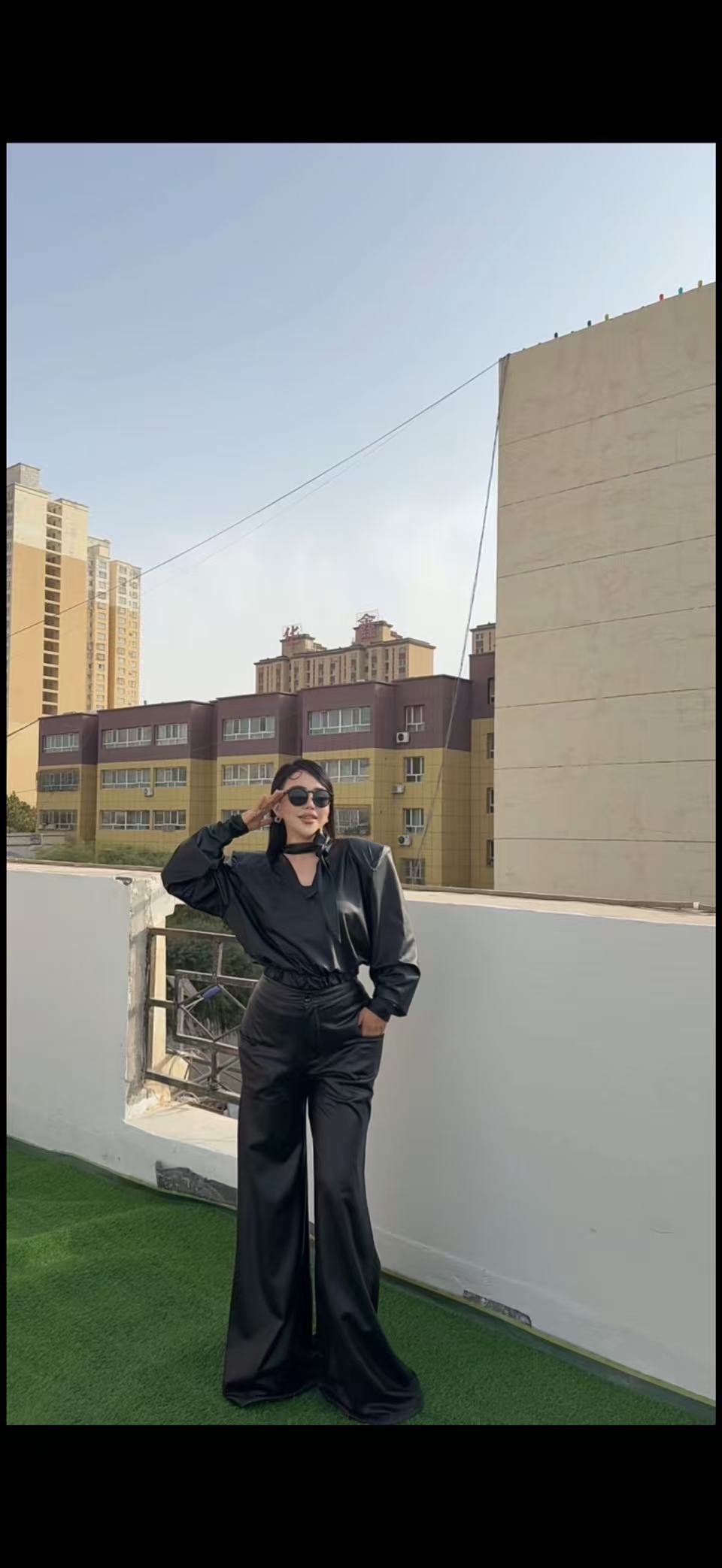 （031）新款高级阔腿裤V领领带皮套装（031）