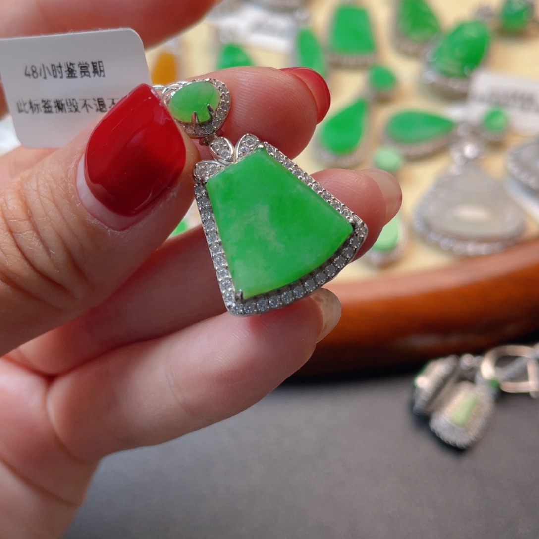 翡翠吊坠(不含链)银S925镶嵌