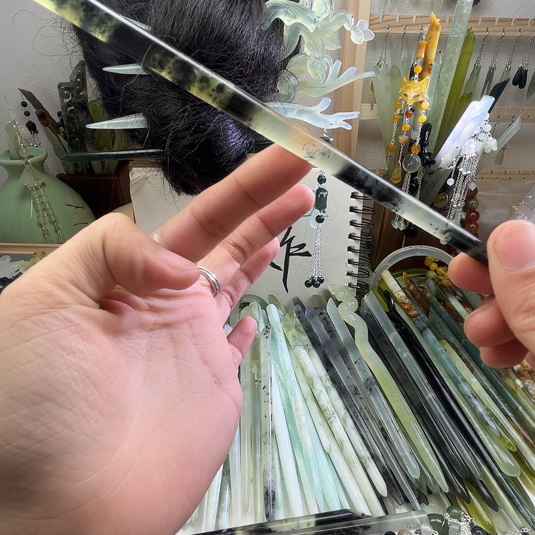 蛇纹石玉发饰未镶嵌