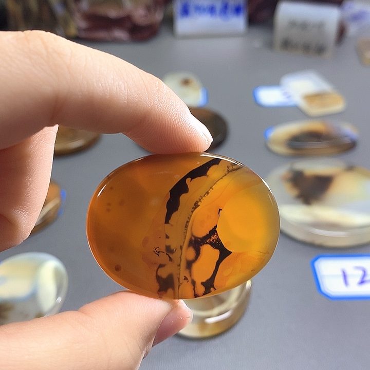 未镶嵌颈饰玛瑙/玉髓