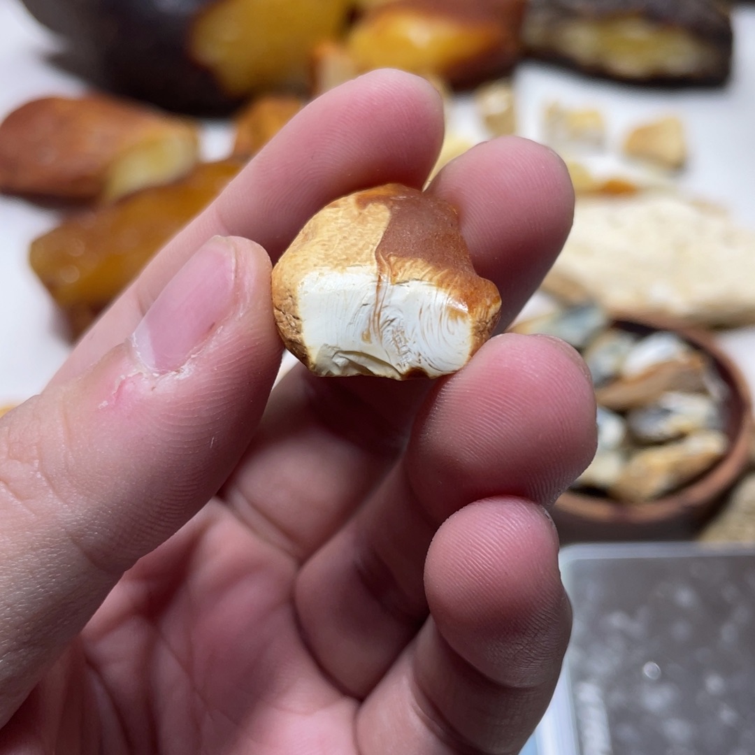 定制琥珀天然原矿