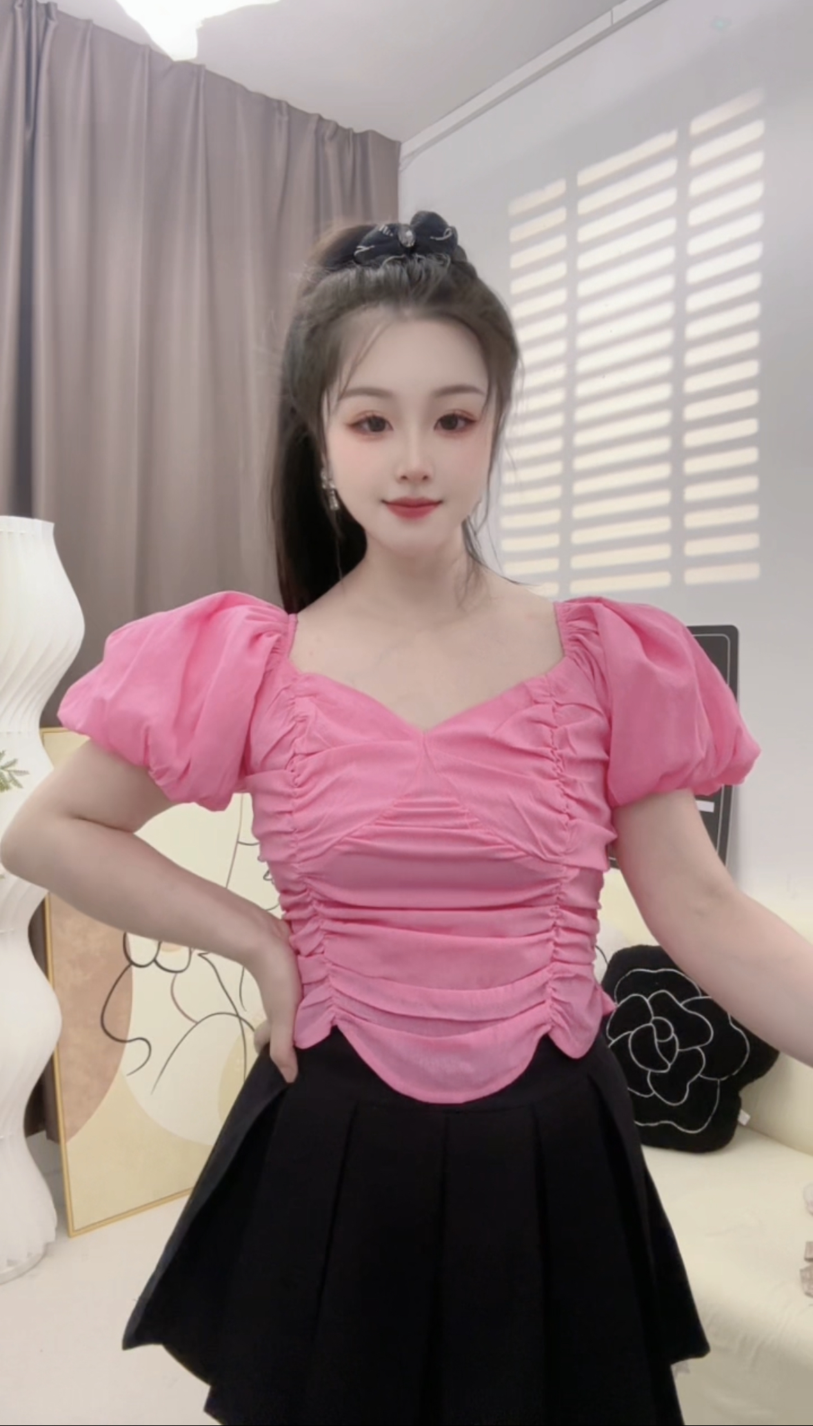 2025夏季韩版显瘦方领泡泡袖短款纯色衬衫女上衣女褶皱拼接短上衣