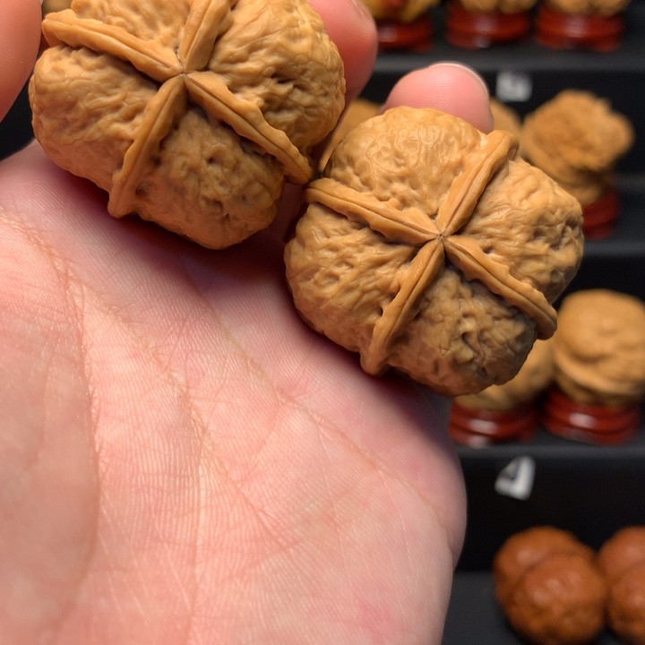 文玩核桃把件啦****啦高端