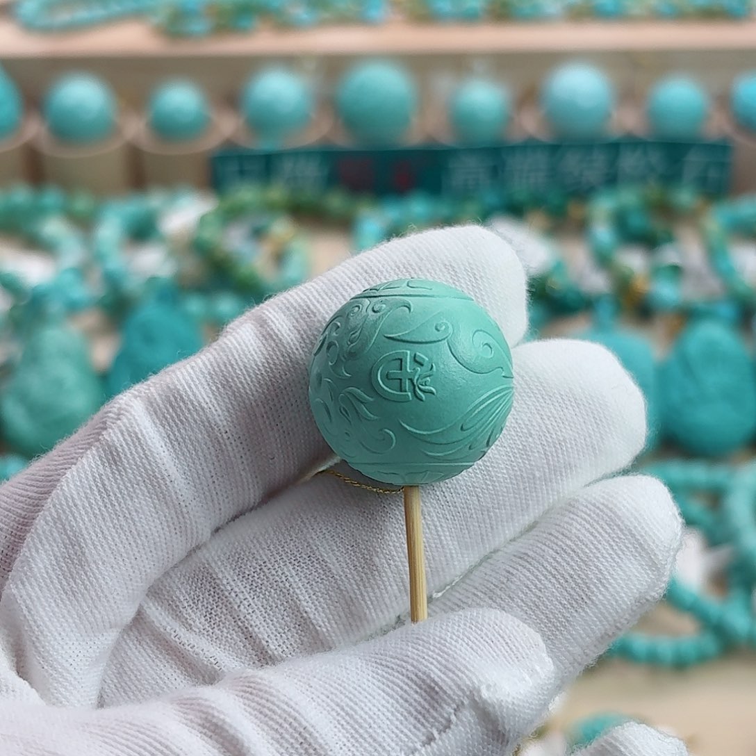 绿松石未镶嵌珠宝奇石