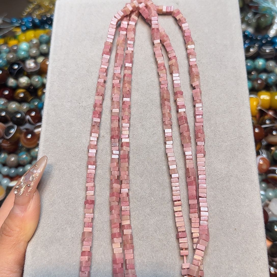 玛瑙/玉髓合金珠宝半成品红木纹方切一条4mm