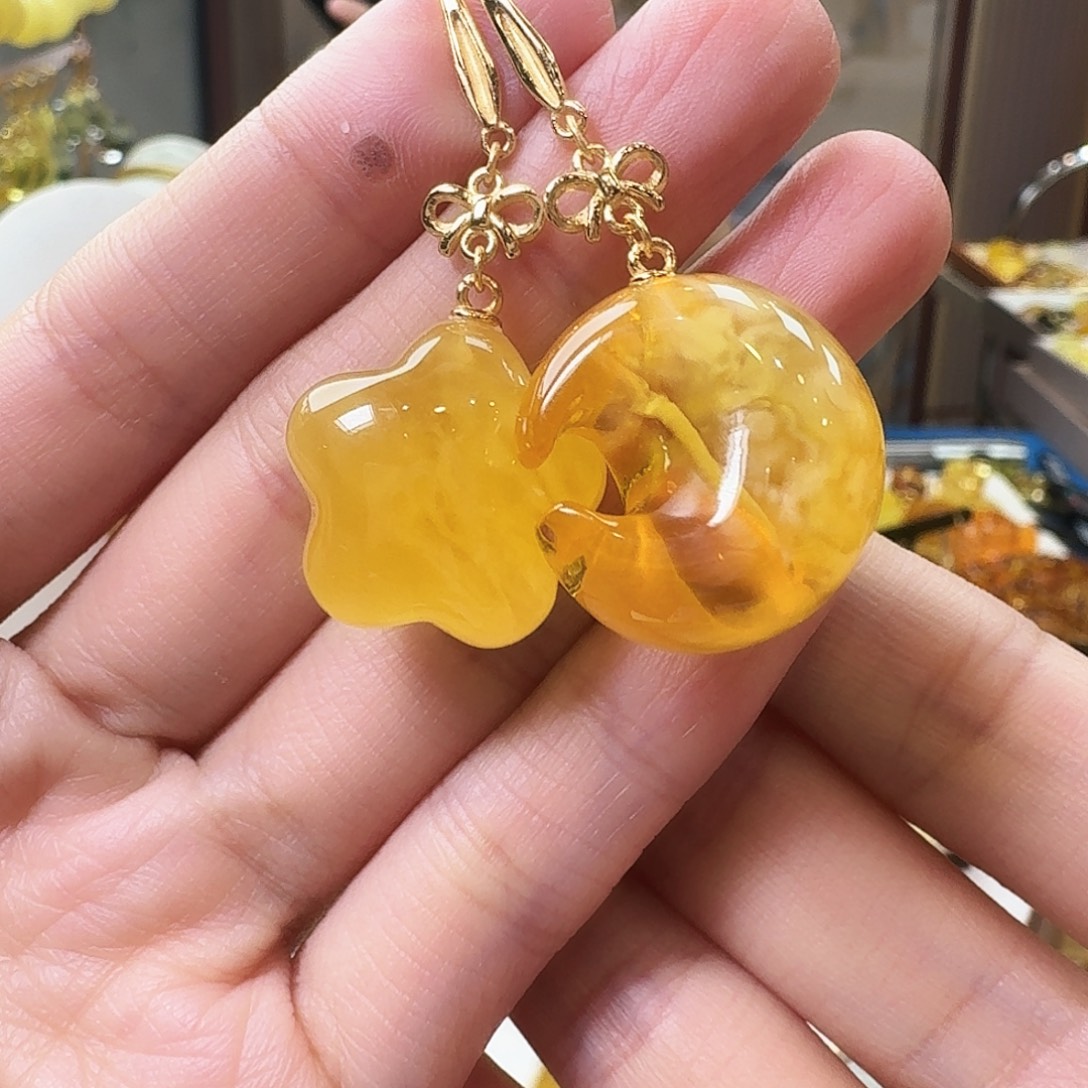 琥珀未镶嵌颈饰耳坠