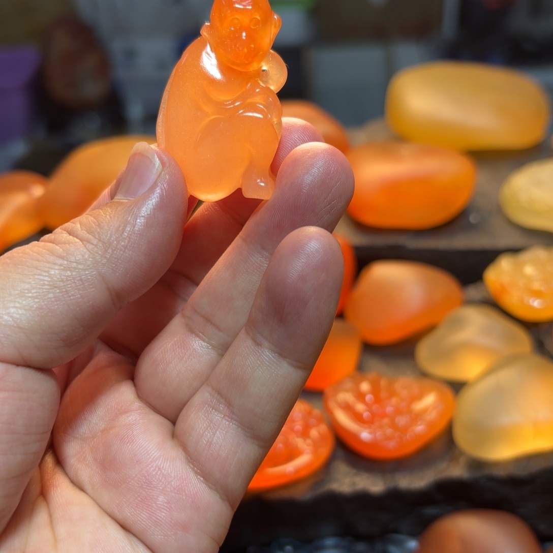 森***风石英岩玉未镶嵌挂件