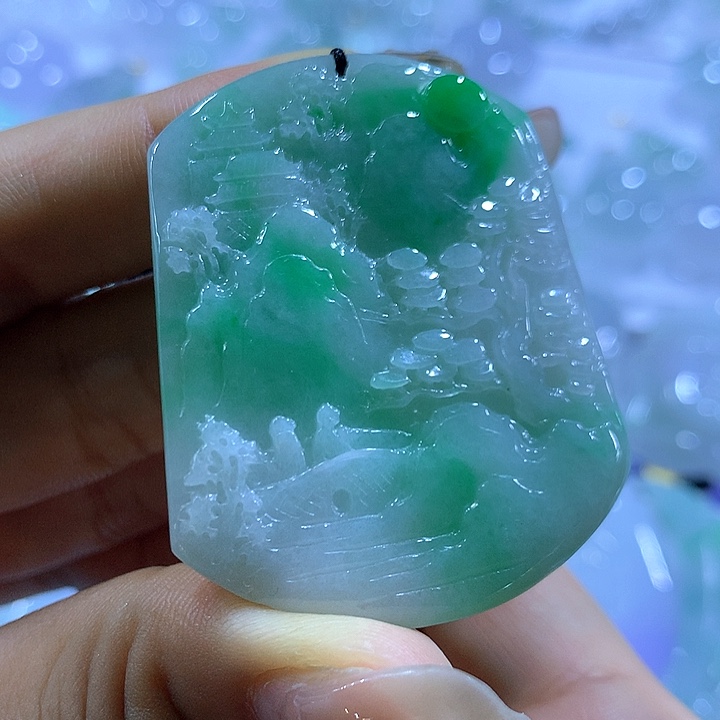 翡翠未镶嵌颈饰天然翡翠A货吊坠