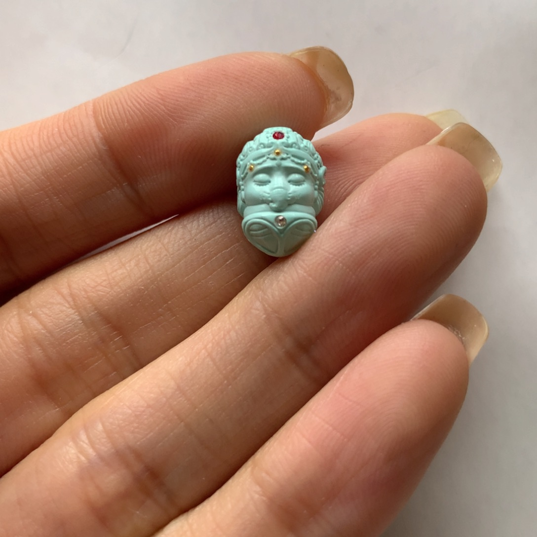 绿松石配饰未镶嵌
