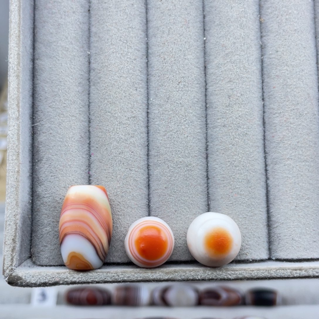 霓***衣玛瑙/玉髓合金颈饰