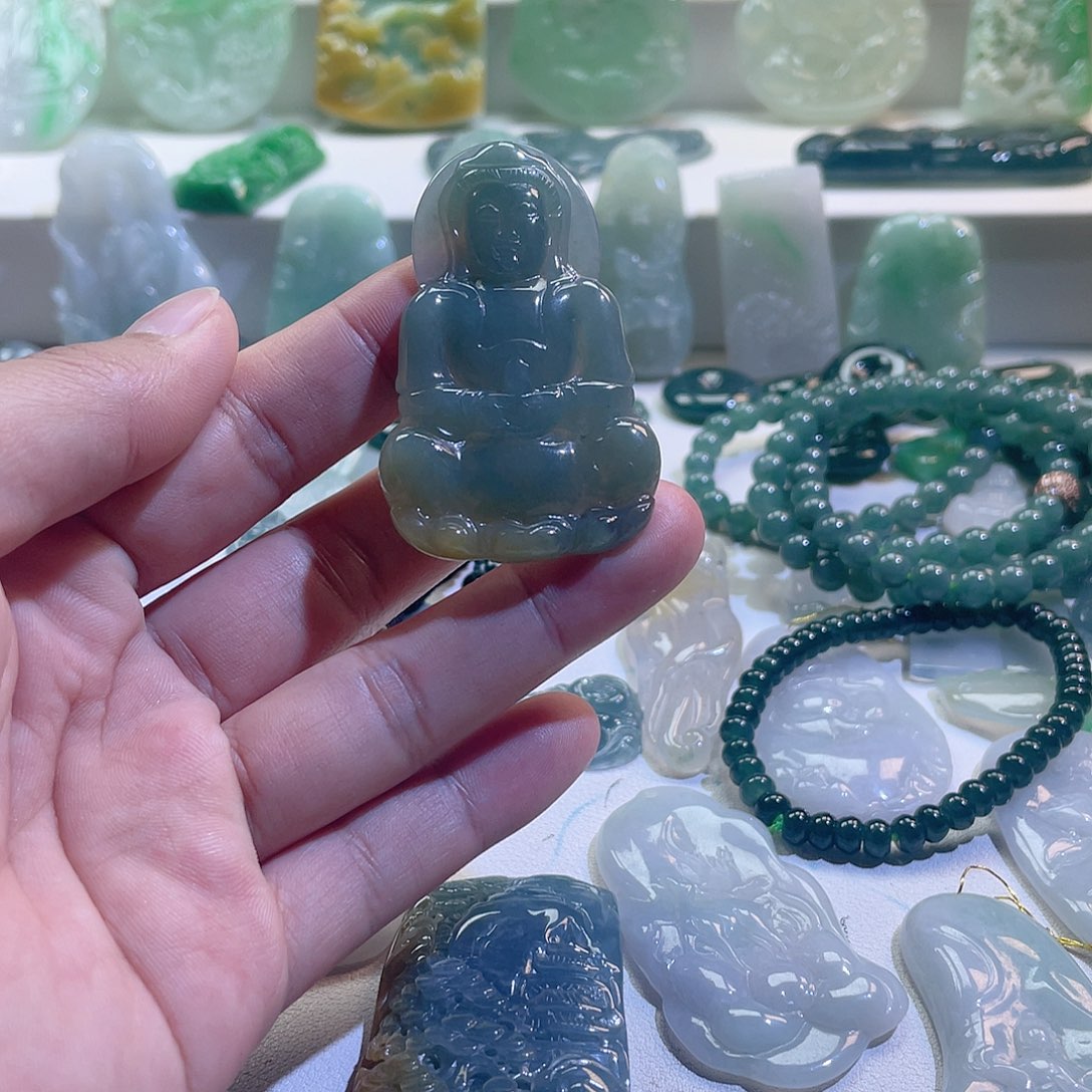 翡翠颈饰未镶嵌翡翠挂件